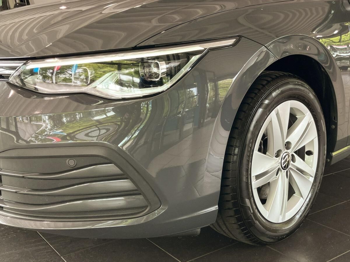 Volkswagen Golf VIII Variant 2.0TDI DSG Life Navi AppConnect