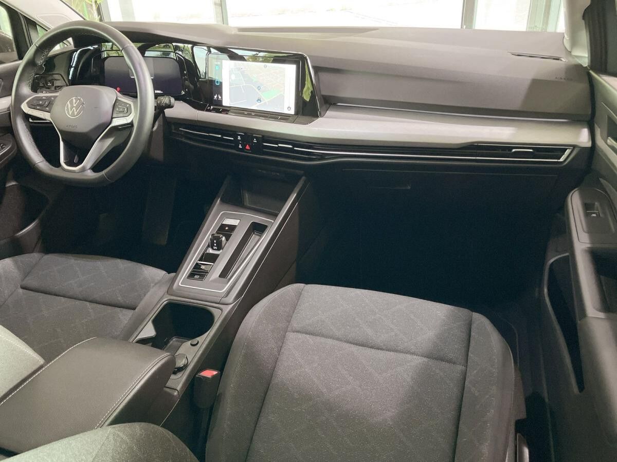 Volkswagen Golf VIII Variant 2.0TDI DSG Life Navi AppConnect