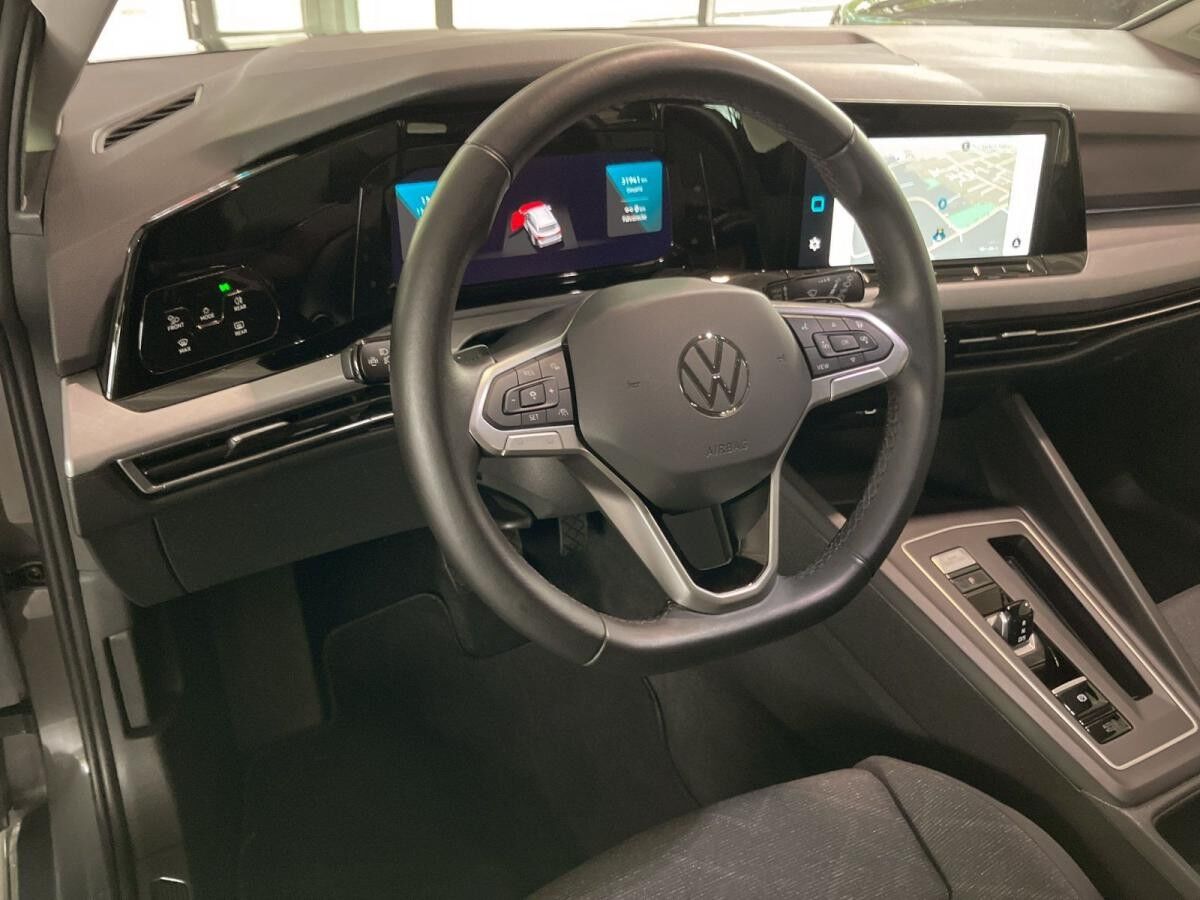 Volkswagen Golf VIII Variant 2.0TDI DSG Life Navi AppConnect