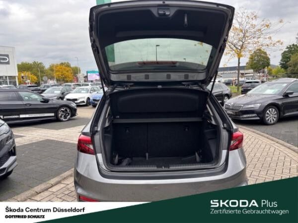 Skoda Fabia Drive TSI DSG Fahrassistenz-Paket Infotainment-Paket Panoramadach fest