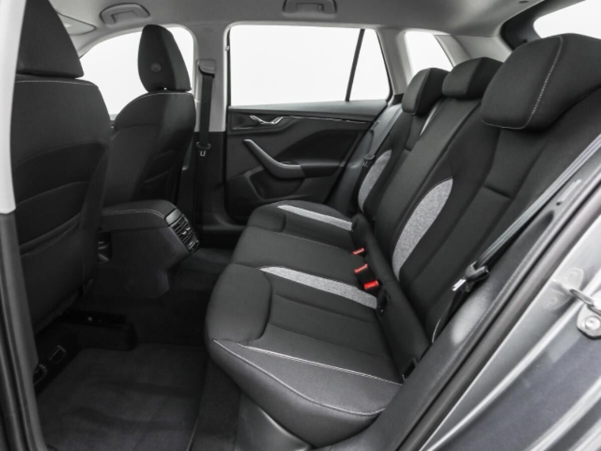 Skoda Kamiq Tour 1.0 TSI Kamera Matrix