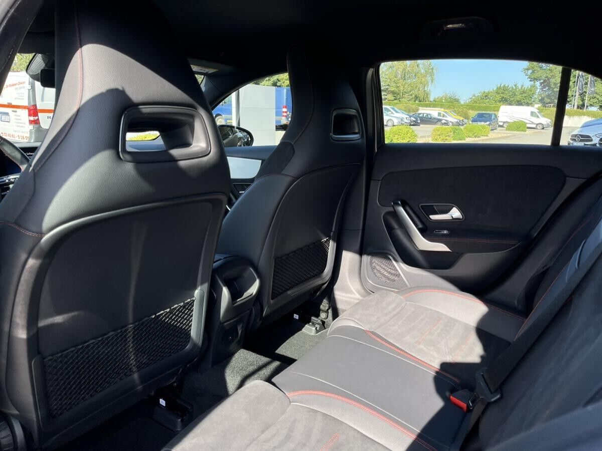 Mercedes-Benz A 180 AMG+KeylessGo+Winterpaket+Kamera+LED+DAB++