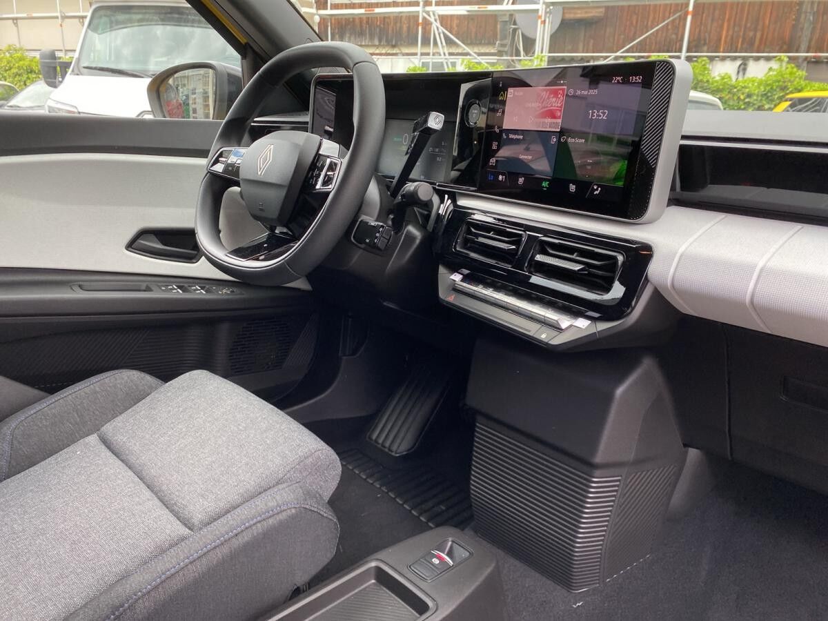 Renault 5 RE-Tech 100% E Evolution 120 Urban Range