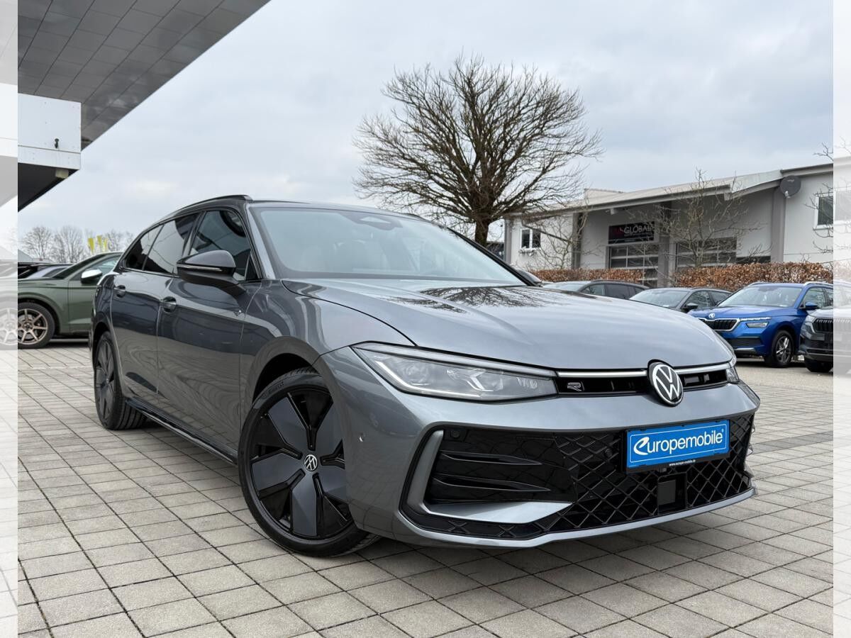 Volkswagen Passat R-Line 2025 2.0 TDI 4MOTION 193 DSG (UVP 70.450€/KW49) BLACK/IQ/HEAD/AHK/PANO/ASSIST/UVM.