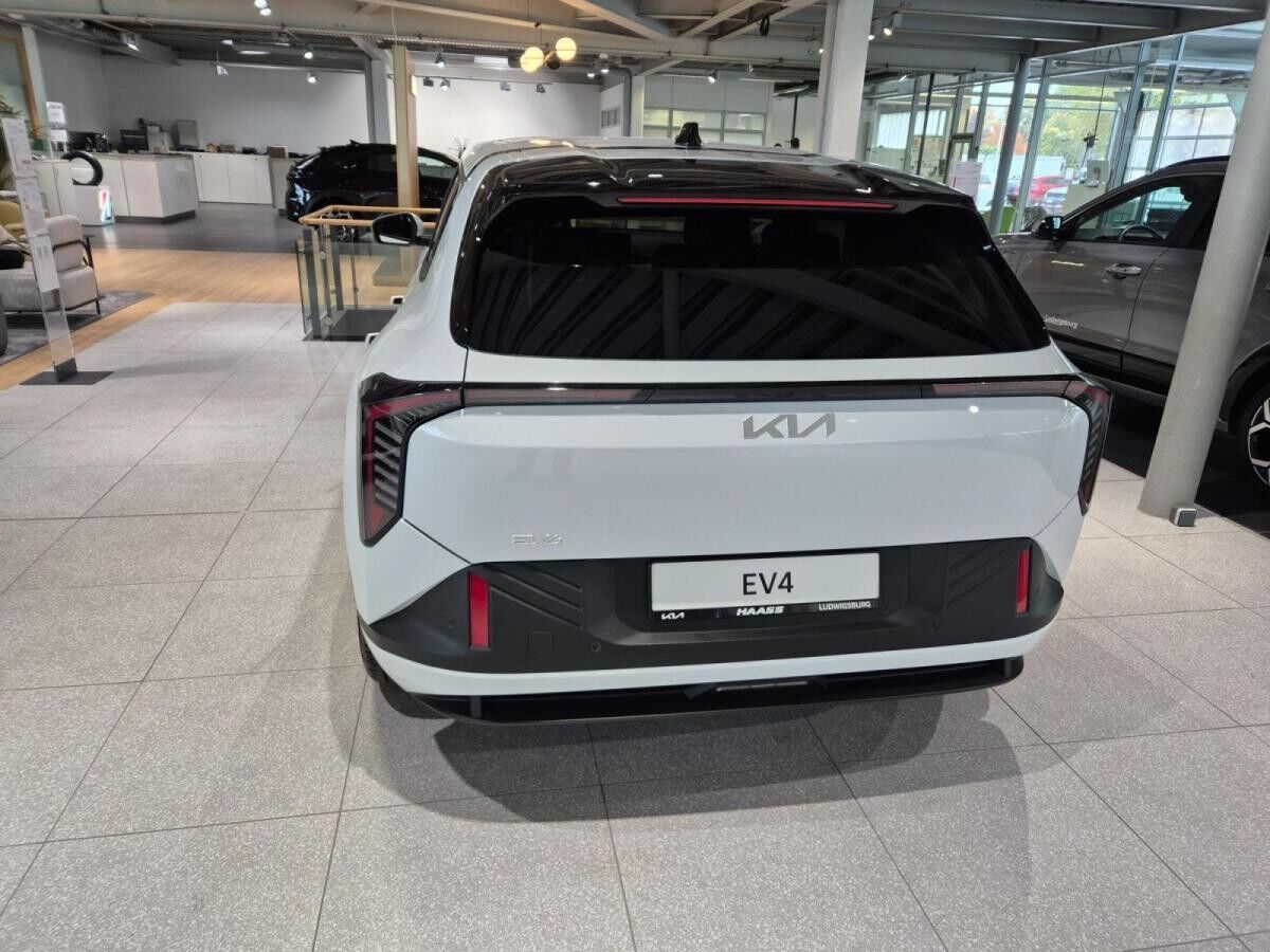 Kia EV4 AIR *Bestellfahrzeug* in Ludwigsburg bei Auto Haass