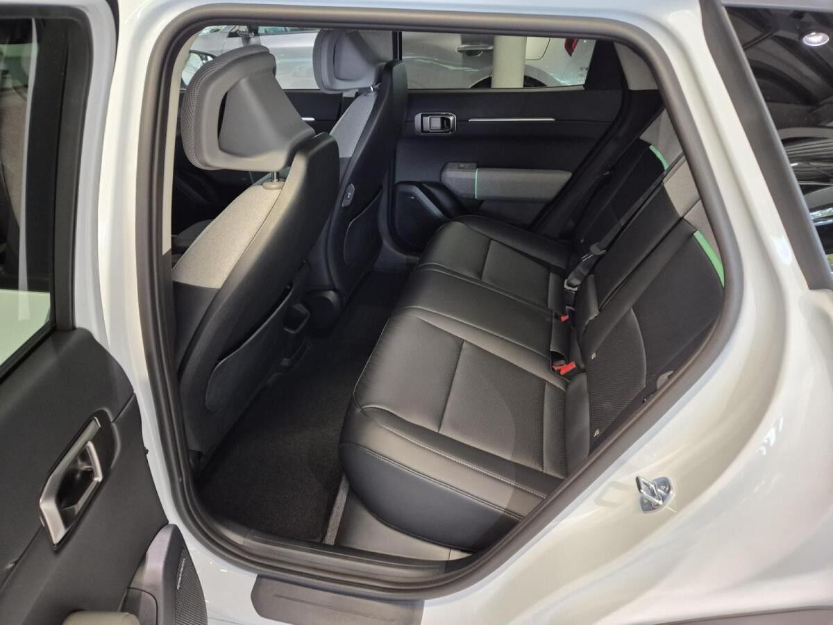 Kia EV4 AIR *Bestellfahrzeug* in Ludwigsburg bei Auto Haass