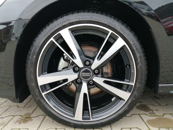 Audi A3 Limousine S-Line 35 TFSI S-tronic / Navi, RFK