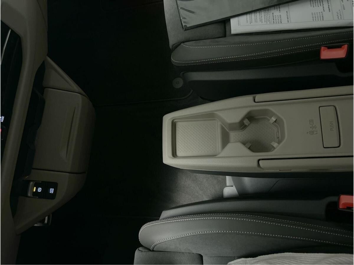 Volkswagen T7 Multivan Life 2.0 TDI DSG langer Überhang