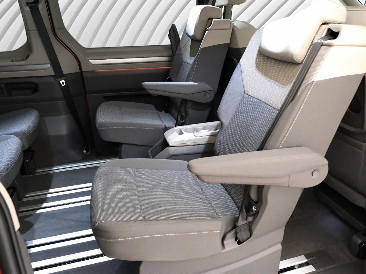 Volkswagen Multivan 2.0 TDI DSG Edition Langer Radstand