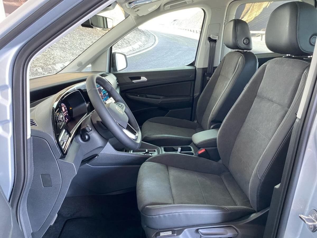 Volkswagen Caddy 1,5 TSI DSG Style PANO+NAV+SHZ+RFK+ACC+SON