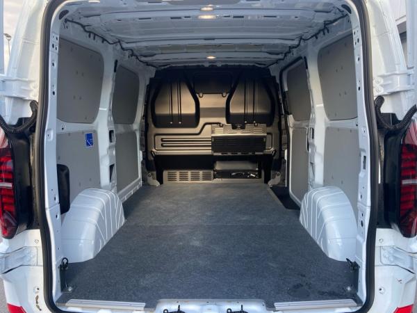 Volkswagen Transporter Kasten 2,0 TDI KR AHK+PDC+KAMERA+ZV+USB