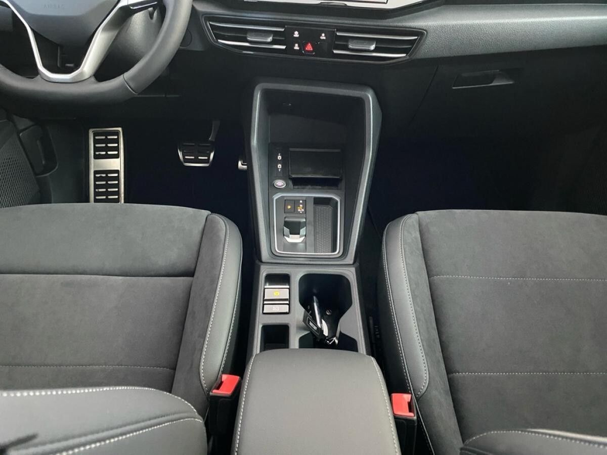 Volkswagen Caddy 1,5 TSI DSG Style PANO+NAV+SHZ+RFK+ACC+SON