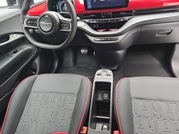 Fiat 500e ELEKTRO 42KWH (RED) MJ25