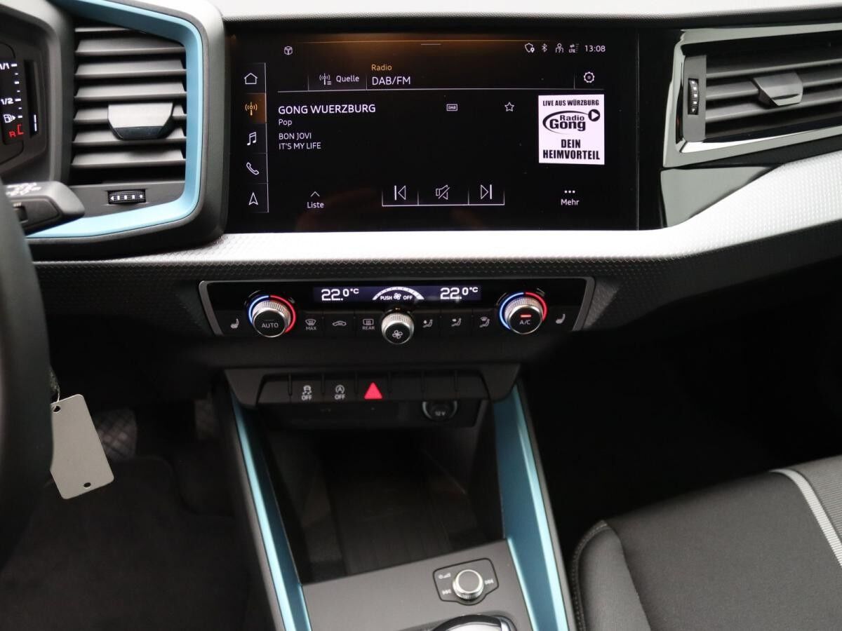 Audi A1 Sportback advanced 25 TFSI / MMI-Radio+, SHZ
