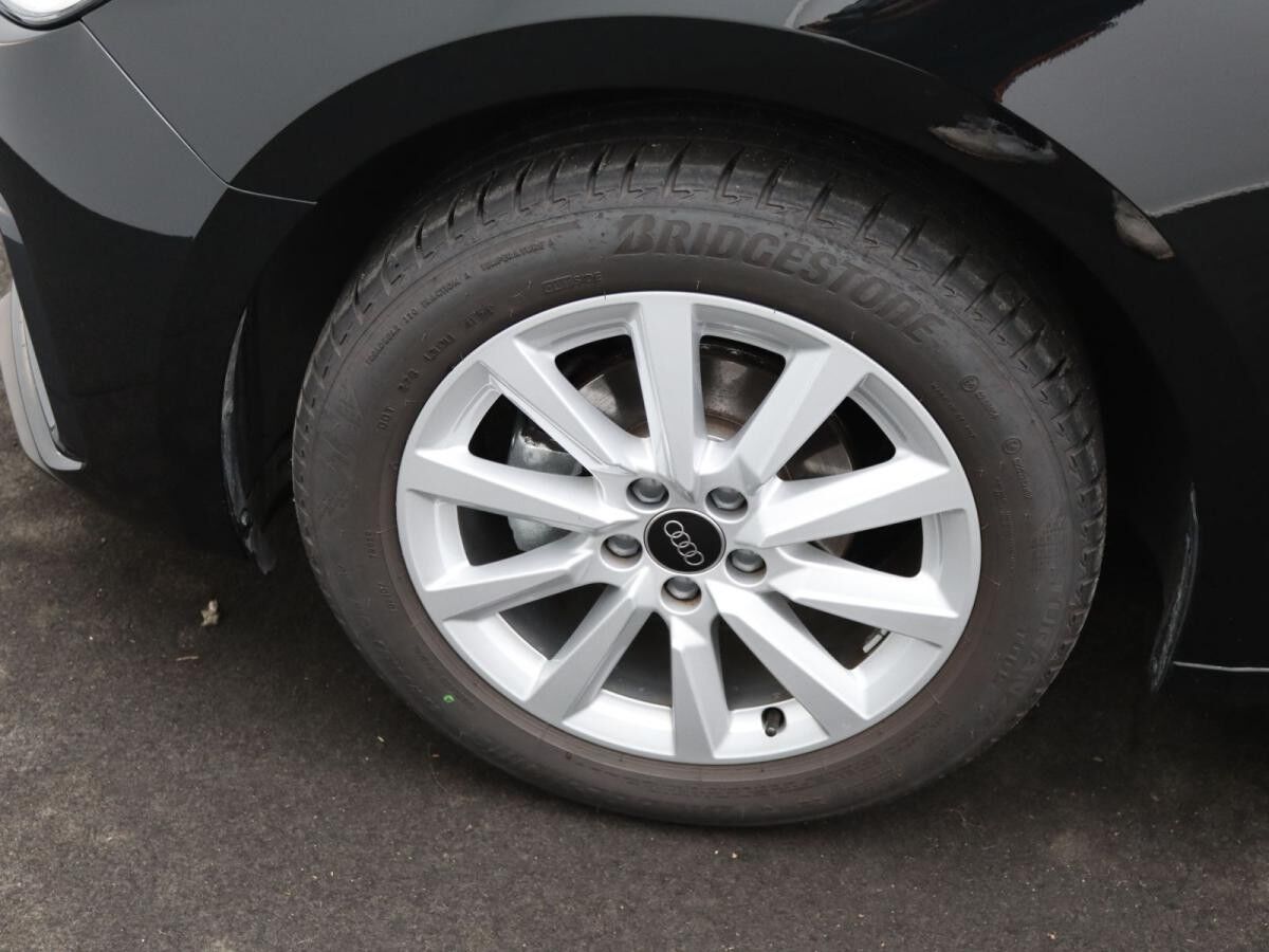 Audi A1 Sportback advanced 25 TFSI / MMI-Radio+, SHZ