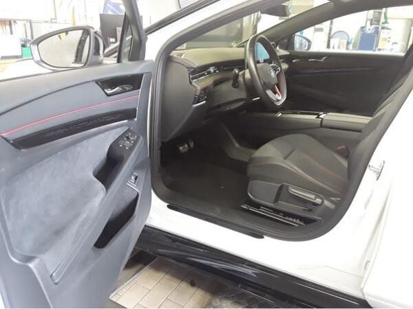 Volkswagen ID.7 Tourer GTX Tourer 4MO*Nav*AHK*360°Kam*Pano*