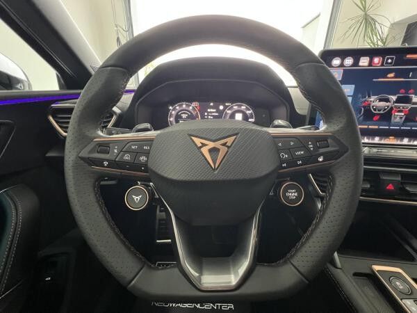Cupra Leon ST DSG LED|Winter|18"|ACC|Kamera|El.HK