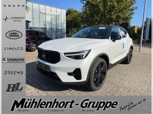 Volvo XC40 B4 DKG ULTRA-BLACK EDITION - Inkl. Anhängerkupplung! - Sofort lieferbar
