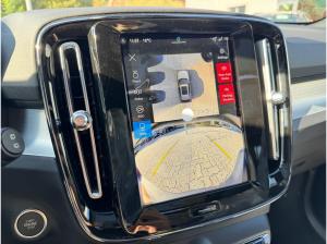 Volvo XC40 B4 DKG ULTRA-BLACK EDITION - Inkl. Anhängerkupplung! - Sofort lieferbar