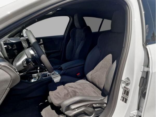BMW 118 Lim. (F70)