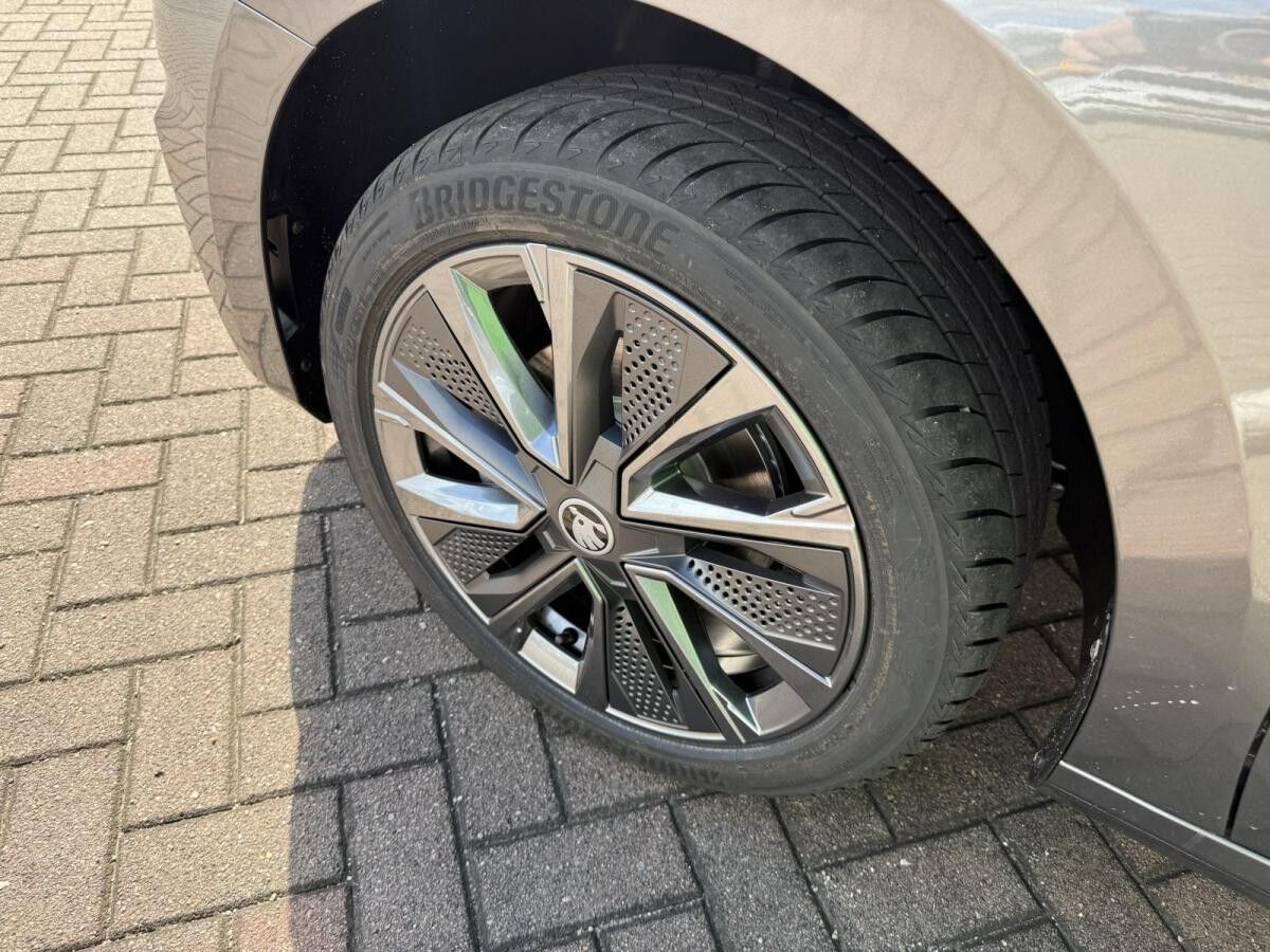 Skoda Fabia Fabia Tour 1,0 TSI 85 kW Schaltgetriebe**AKTION**