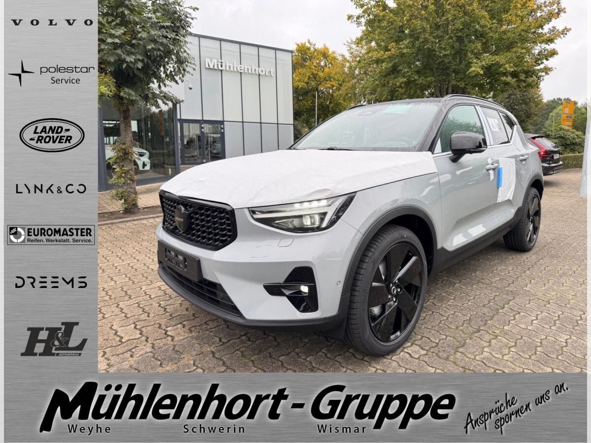 Volvo XC40 B3 DKG PLUS-BLACK EDITION - Inkl. Anhängerkupplung! - Sofort lieferbar