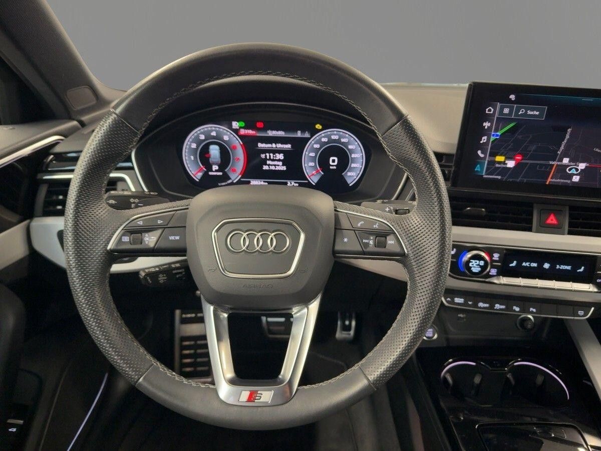 Audi A4 Avant 40 TFSI S line Pano Matrix LED Teilleder