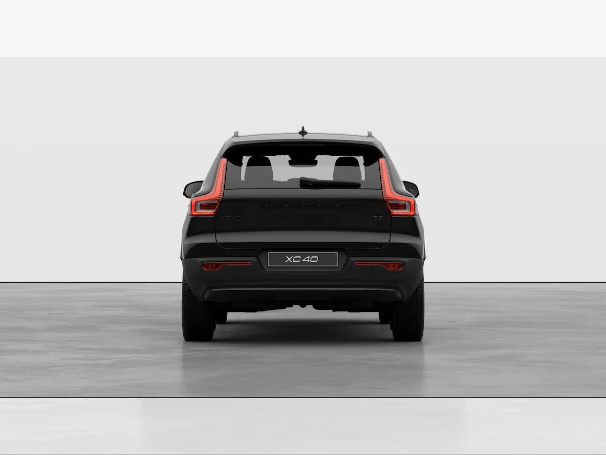 Volvo XC40 B3 Plus Black Edition | MY26 | 360* AHK sofort Verfügbar!