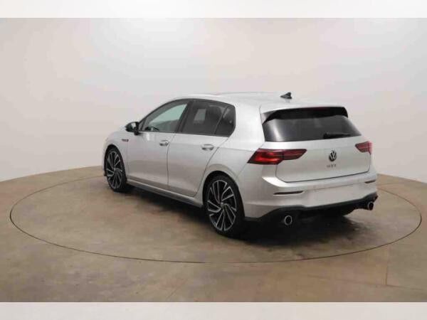 Volkswagen Golf +BLACK STYLE+DCC+PANO+STDHZG+HUD+MEMORY+