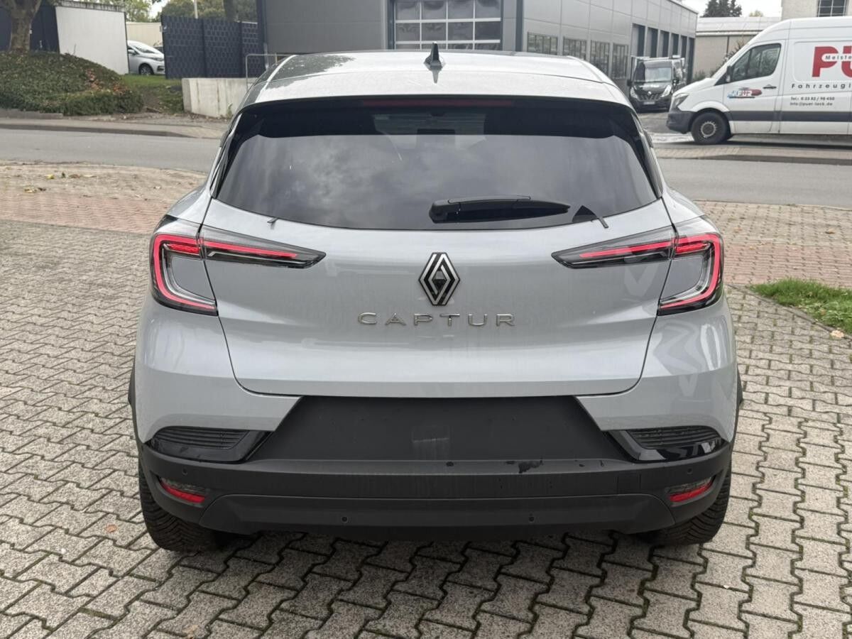 Renault Captur Techno TCe140