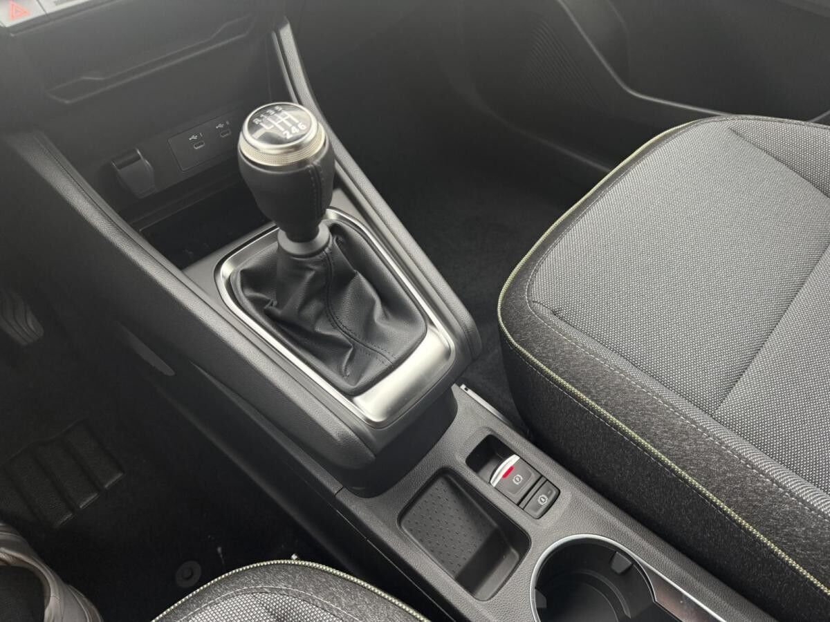 Renault Captur Techno TCe140