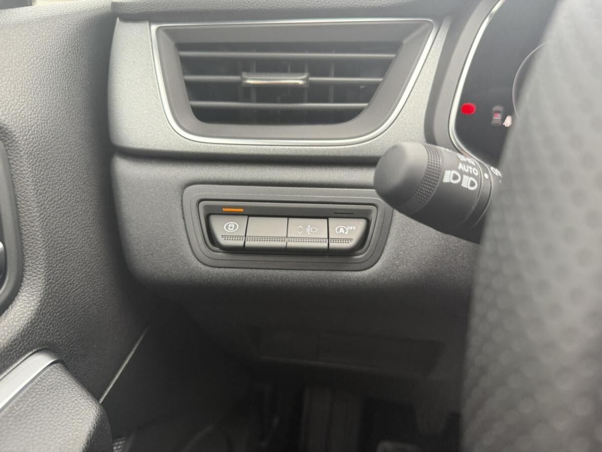 Renault Captur Techno TCe140