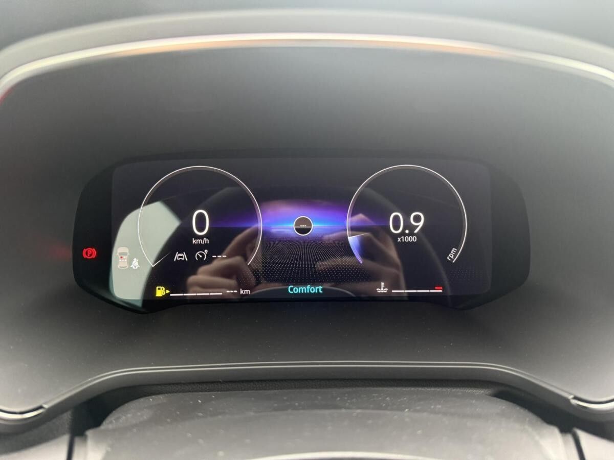 Renault Captur Techno TCe140