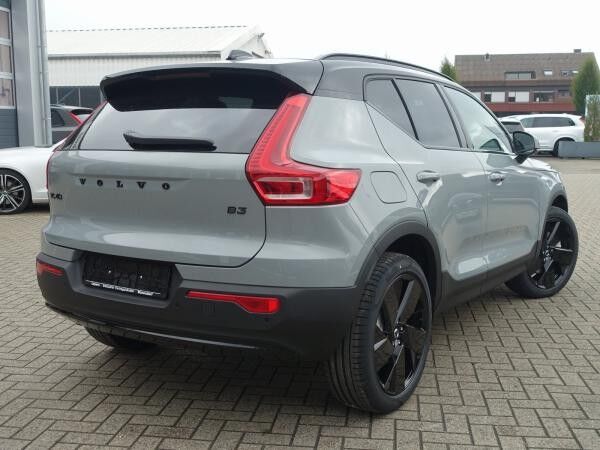 Volvo XC40 B3 Plus Black Edition