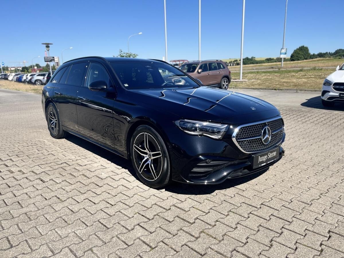 Mercedes-Benz E 300 E 300e T AMG Mercedes-Benz E 300 E 300e T AMG