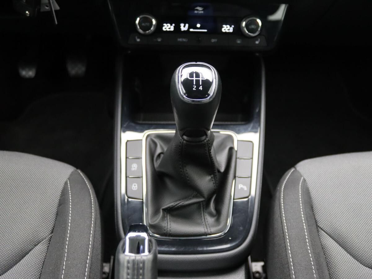 Skoda Fabia Ambition 1.0 TSI/ LED, Tempomat, Navi, SHZ