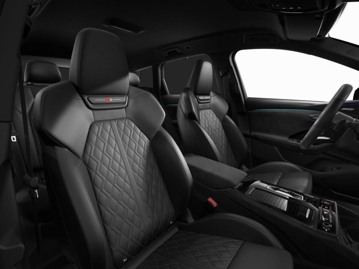 Audi SQ6 e-tron S-Sitze+/Rauten/HuD/AHK/360°/OLED/21Z Audi SQ6 e-tron S-Sitze+/Rauten/HuD/AHK/360°/OLED/21Z