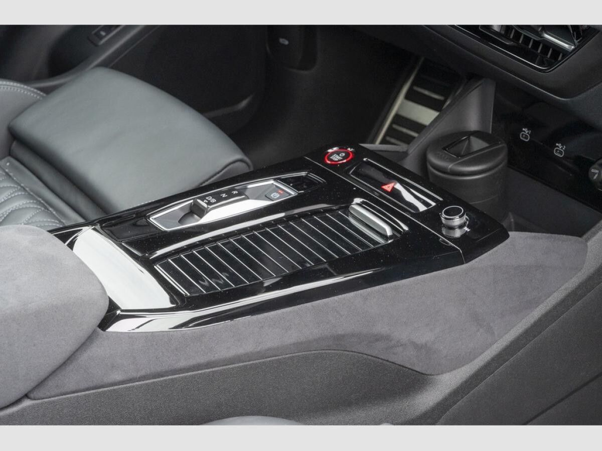 Audi SQ6 e-tron S-Sitze+/Rauten/HuD/AHK/360°/OLED/21Z