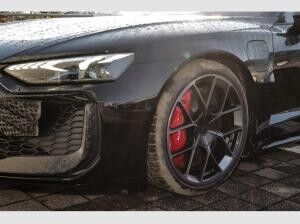 Audi RS e-tron GT perf. All Black/Carbon/S-Sitze/Laser/360°/HuD Audi RS e-tron GT perf. All Black/Carbon/S-Sitze/Laser/360°/HuD