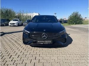 Mercedes-Benz A 250 4M AMG+Night+HeadUp+AHK+Pano+Multib+Distr+