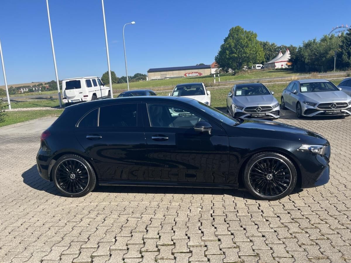 Mercedes-Benz A 250 4M AMG+Night+HeadUp+AHK+Pano+Multib+Distr+