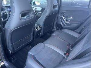 Mercedes-Benz A 250 4M AMG+Night+HeadUp+AHK+Pano+Multib+Distr+