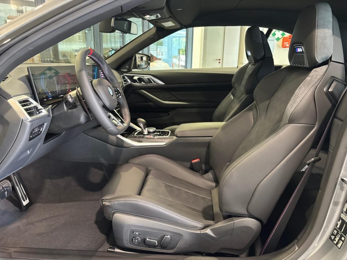 BMW M4 Competition Cabrio M xDrive (G83) Navi LED PDC