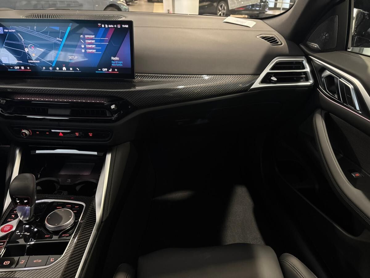 BMW M4 Competition Cabrio M xDrive (G83) Navi LED PDC