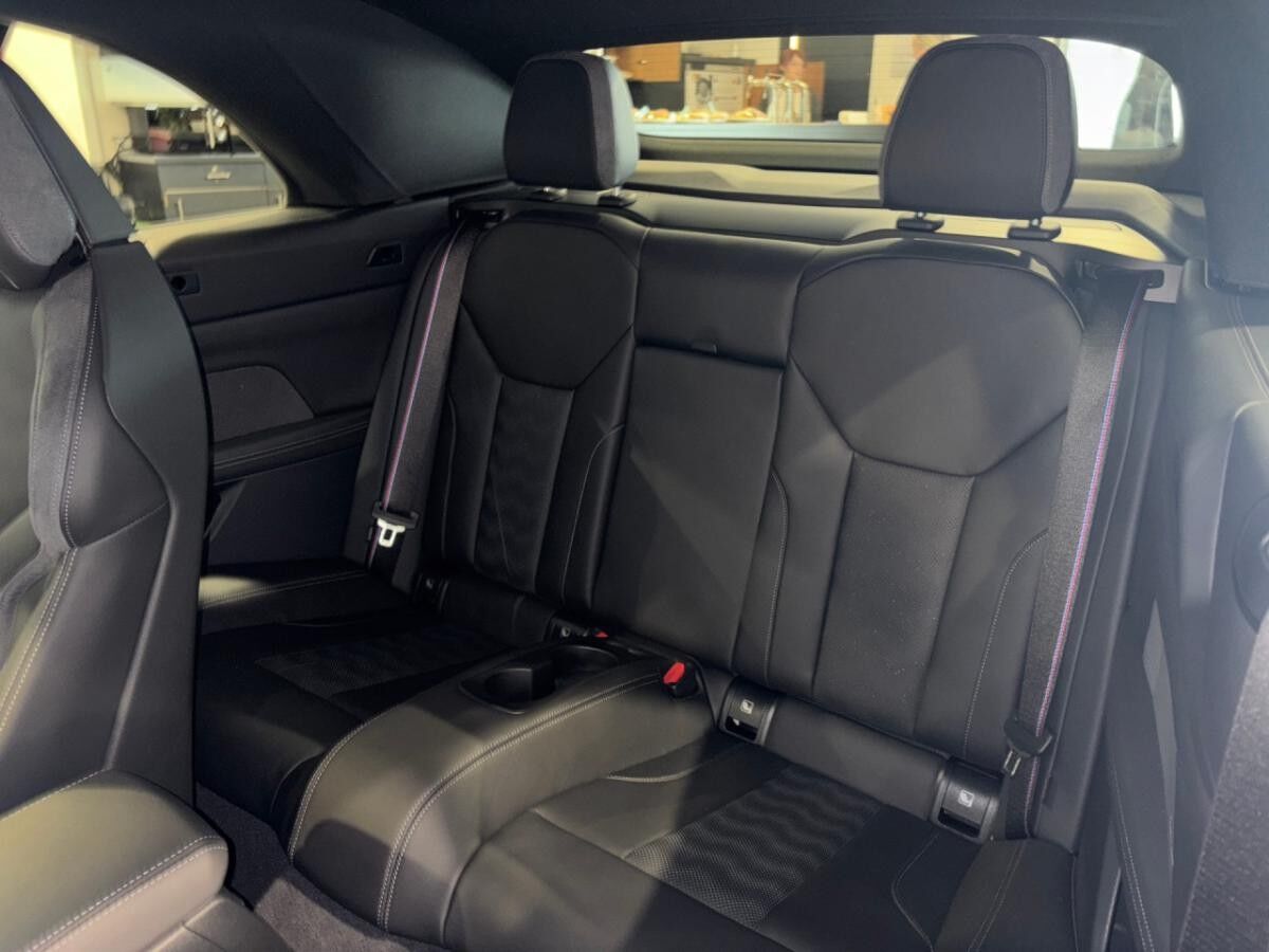 BMW M4 Competition Cabrio M xDrive (G83) Navi LED PDC