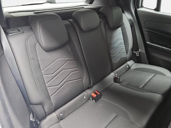 Jeep Avenger 1.2 E-HYBRID T3 DCT ALTITUDE WINTER PAKET 18 ZOLL LM FELGEN
