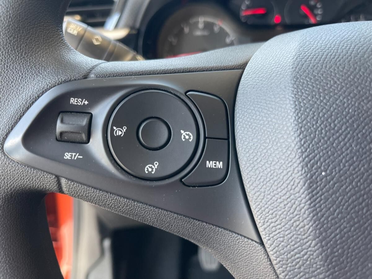 Opel Corsa F 1.2 SHZ+SpurH