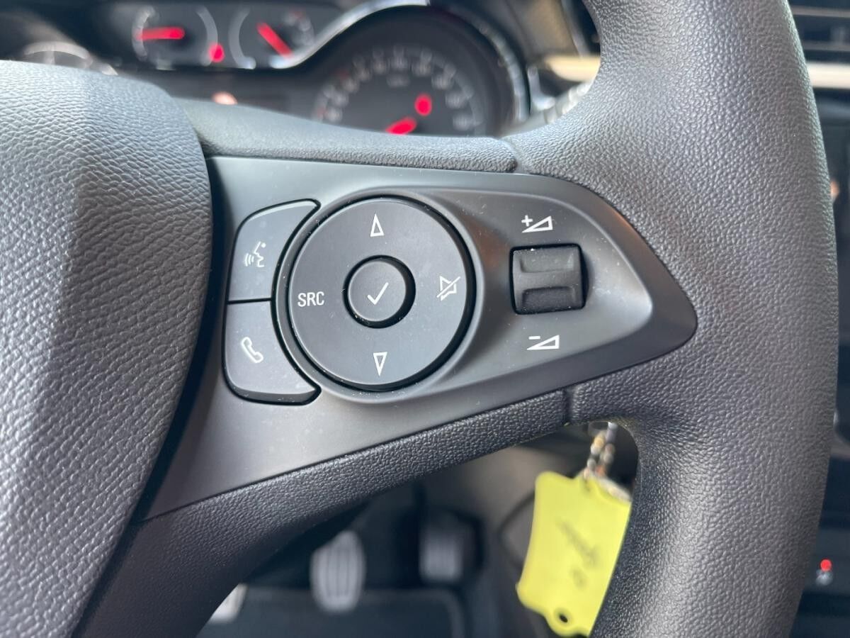 Opel Corsa F 1.2 SHZ+SpurH