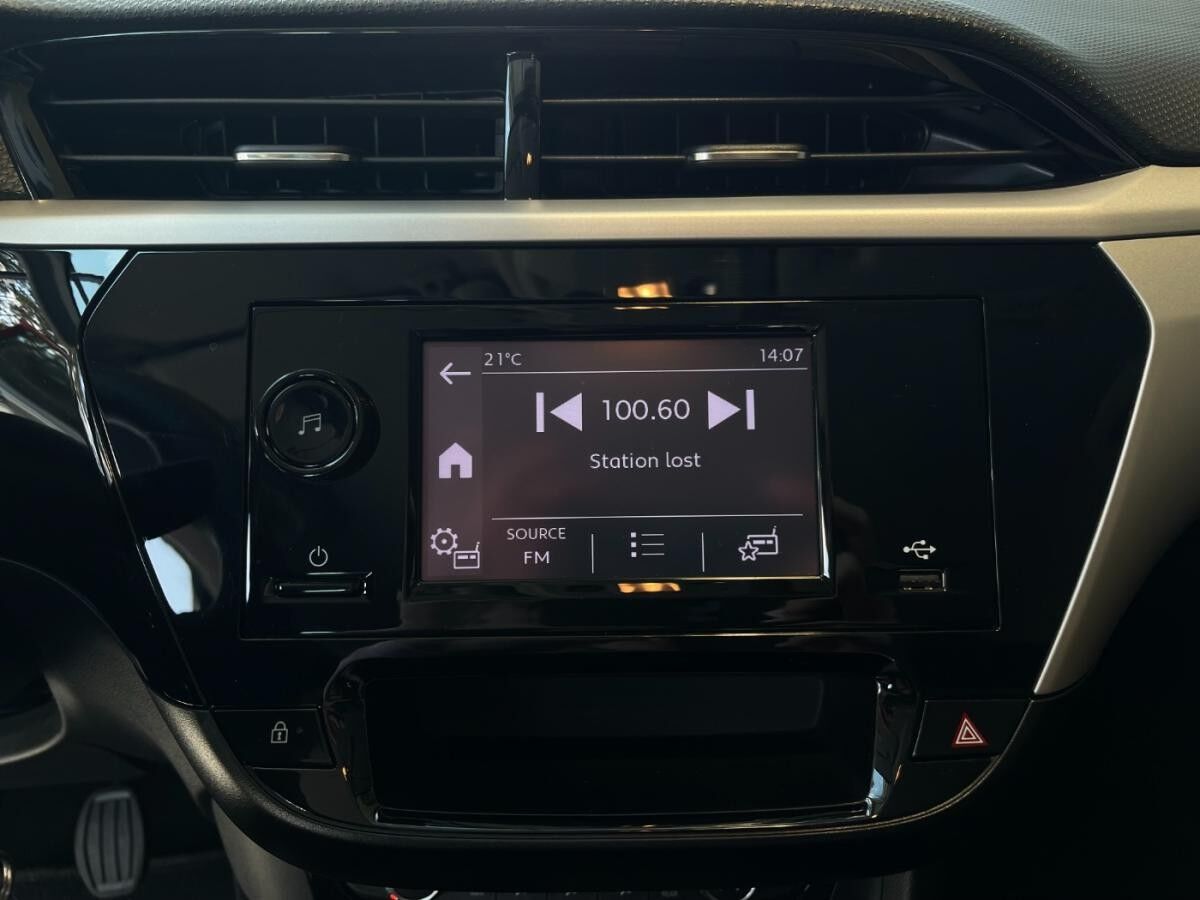 Opel Corsa F 1.2 SHZ+SpurH