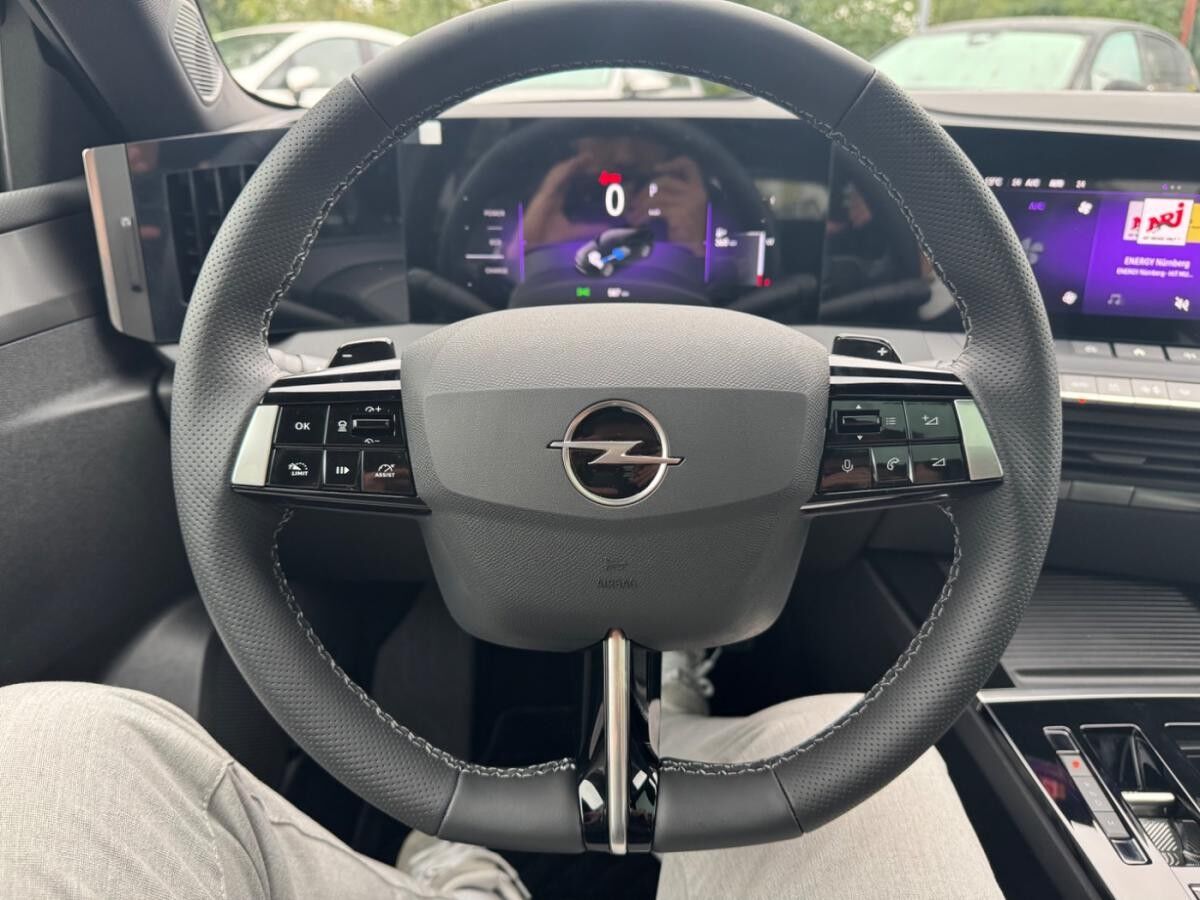 Opel Astra L Sports Tourer 1.2 Turbo ACC+AHK+LED